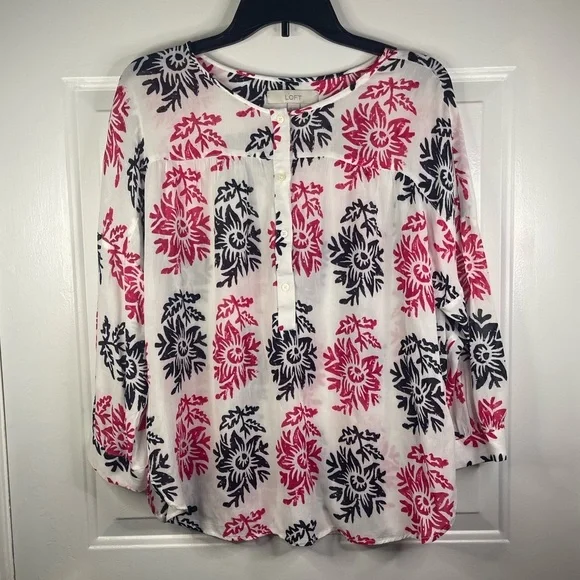 Loft long sleeve floral blouse in pink and black. - Picture 1 of 6